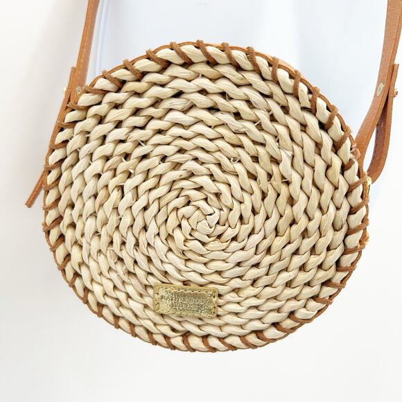 Bath & Body Works Womens Boho Summer Beach Woven Straw Round Crossbody Bag Beige - Picture 3 of 7
